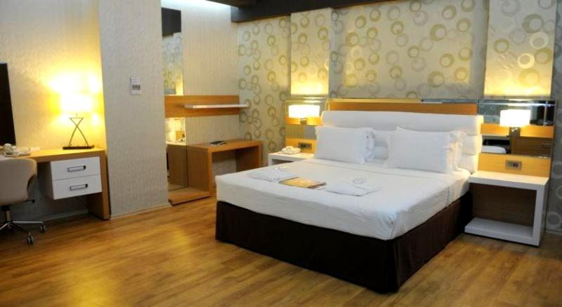 Anemon Grand Adana Otel Bagian luar foto