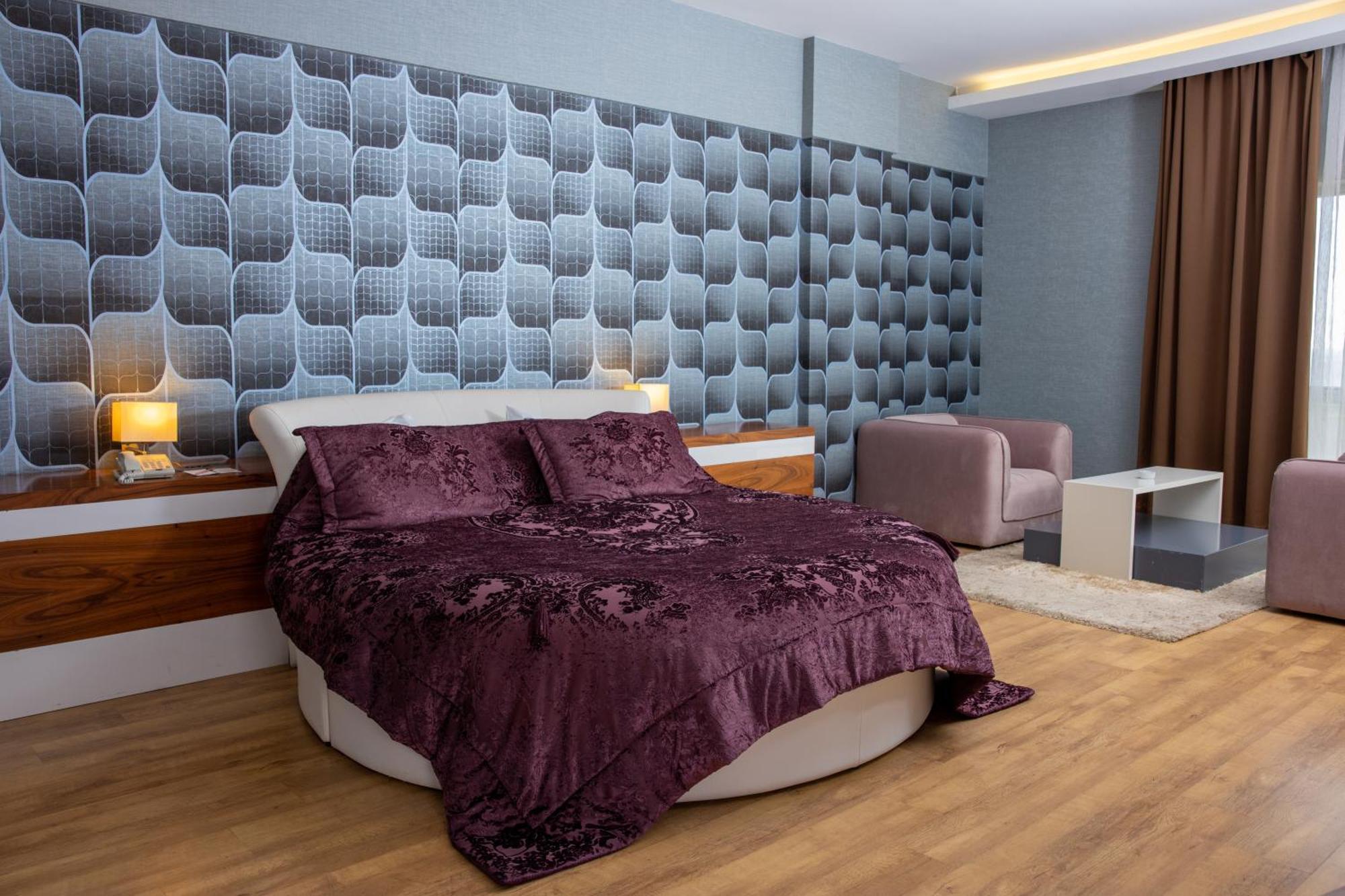 Anemon Grand Adana Otel Bagian luar foto