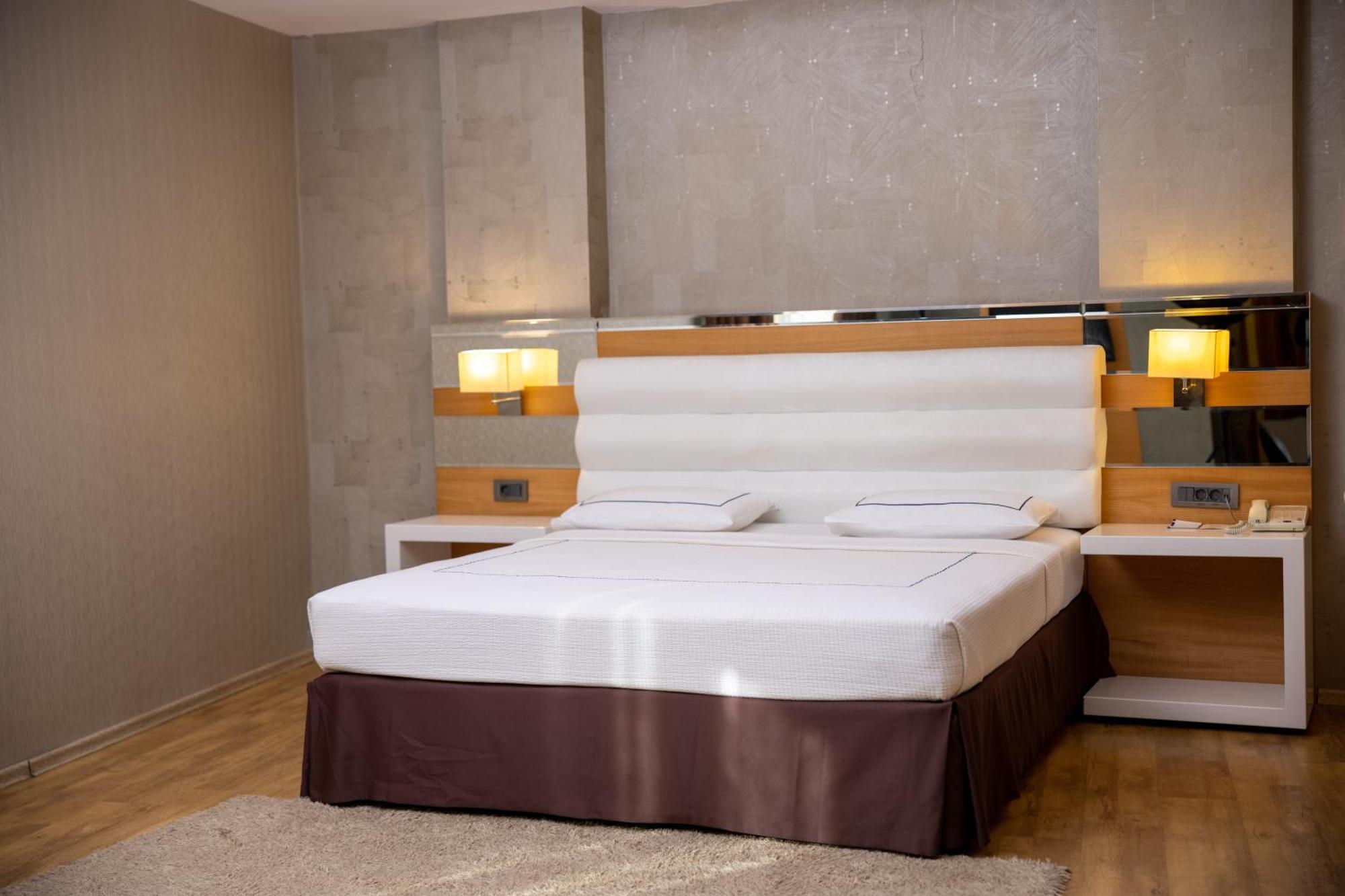 Anemon Grand Adana Otel Bagian luar foto